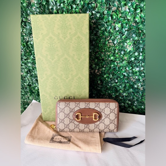 Gucci Handbags - Gucci Supreme Monogram Canvas Horsebit Brown and Tan Women's Zippy Wallet